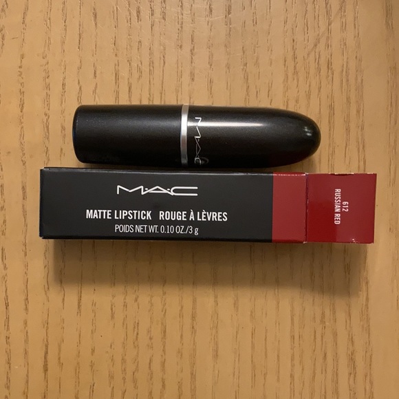 5/$50 MAC Matte Lipstick Russian Red - Picture 5 of 6